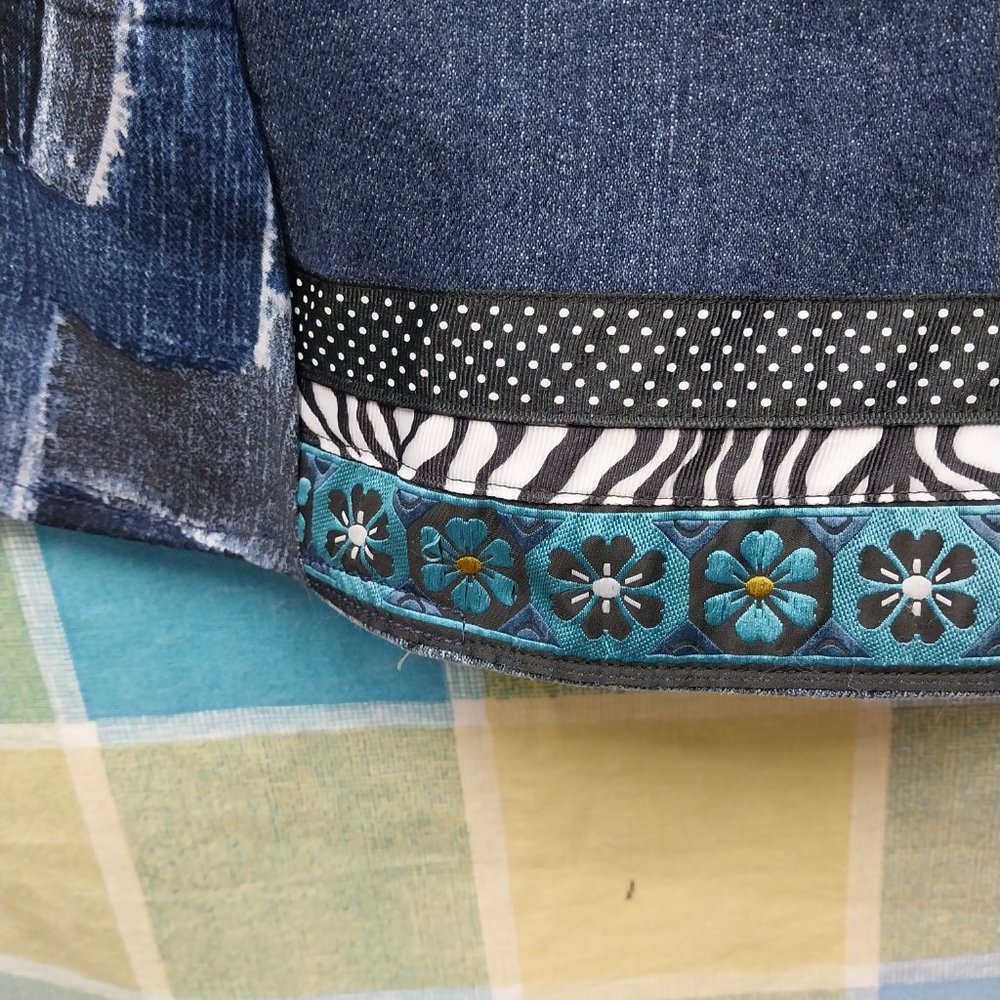 2479 Jeaniemade Size 12 Gap Essential Fit Upcycled Bell-Bottom Jeans. - Picture 2 of 6